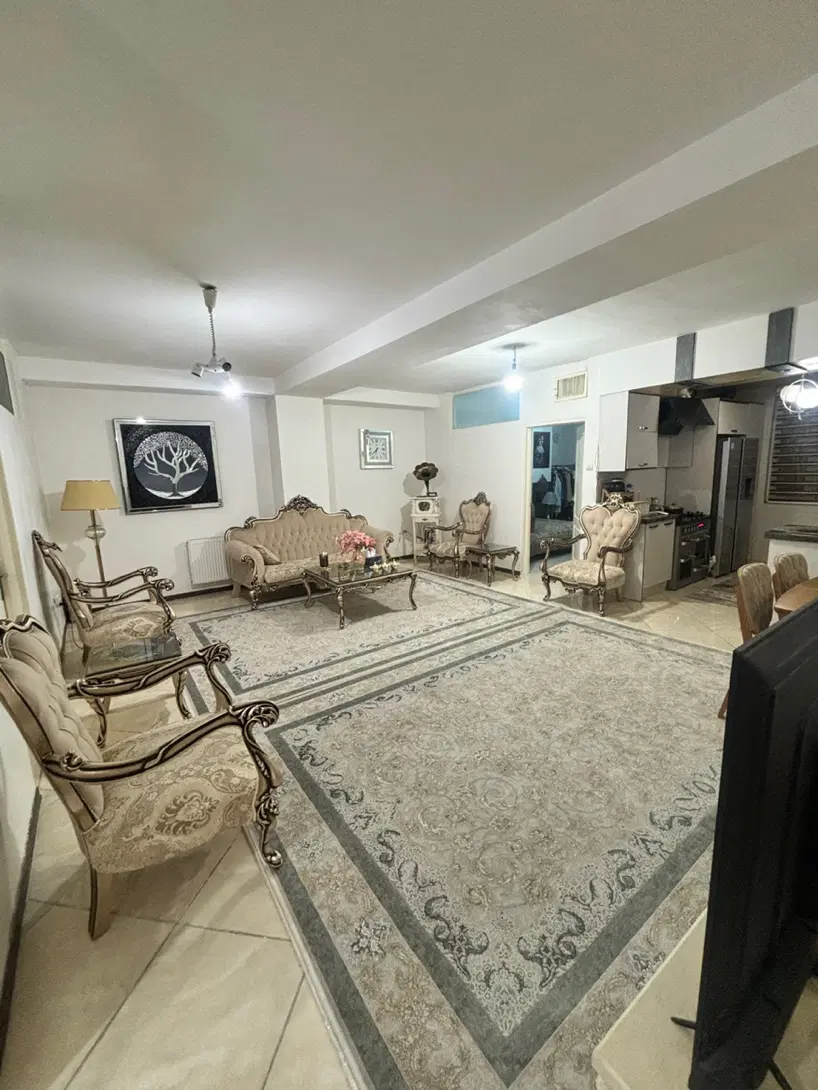 سند دار ۹۰ متری