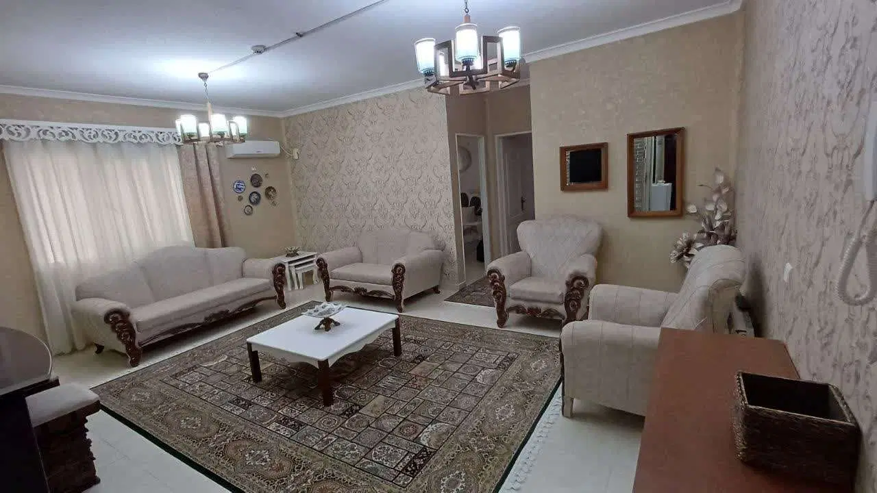 75متری طبقه سه رشت مسکن مهر فلکه دوم - 6 میلیارد