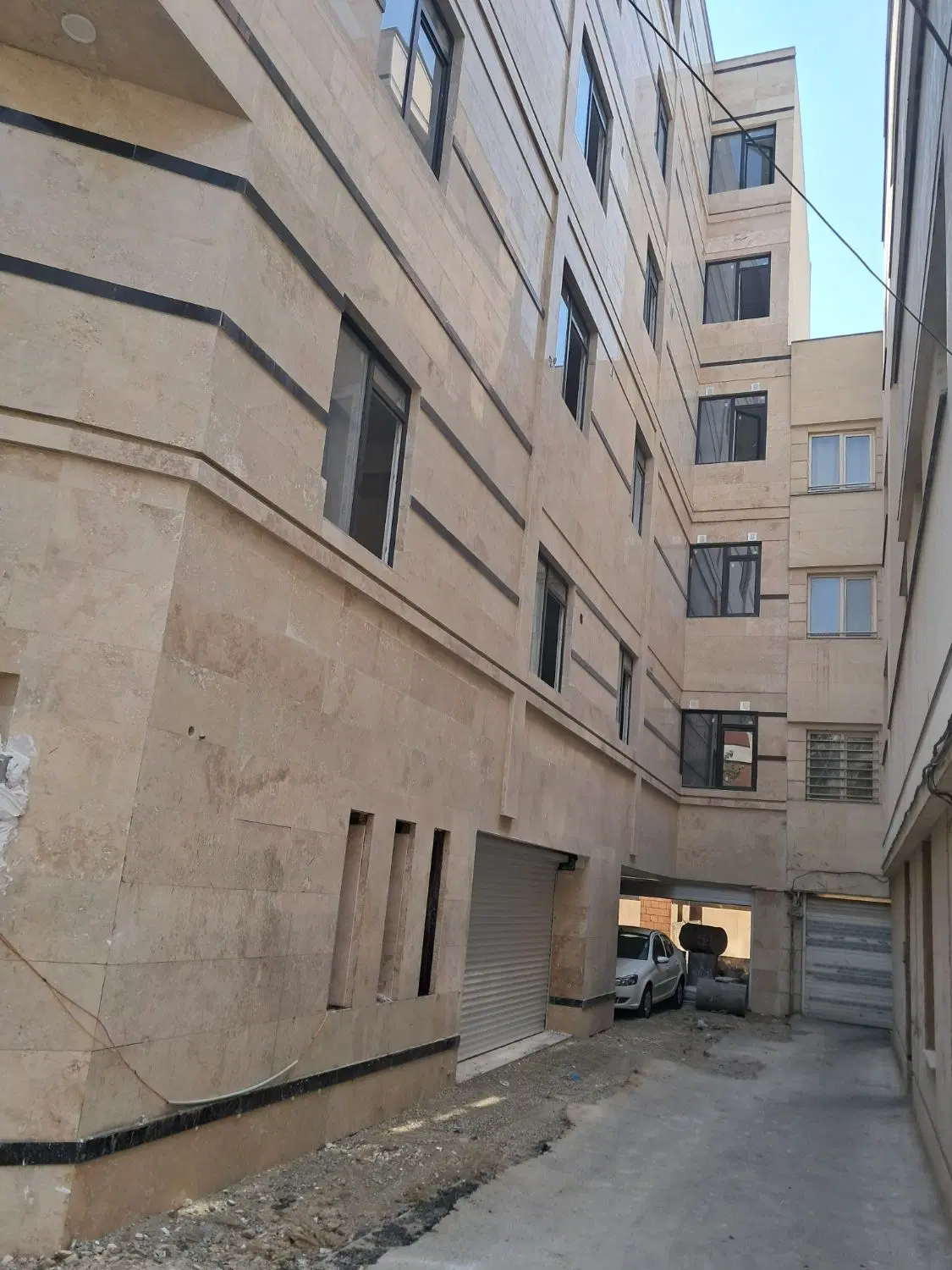 ۶۲ متر نوساز  کلید نخورده چیتگر شمالی
