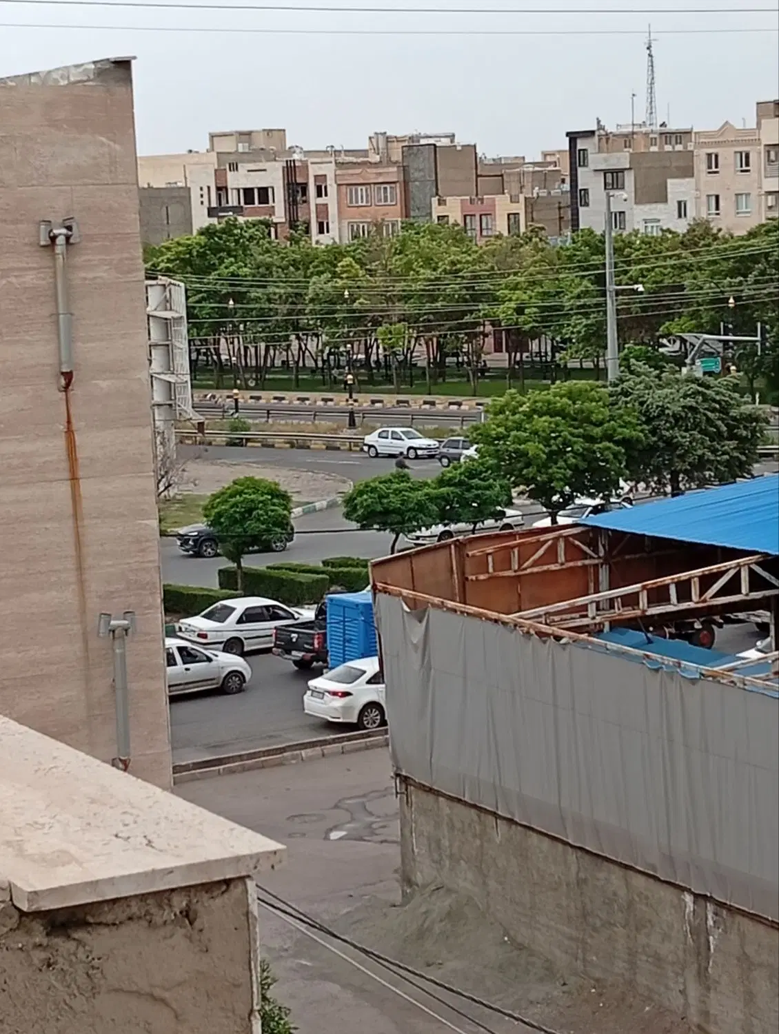 نوروزیان ۷۰ متری