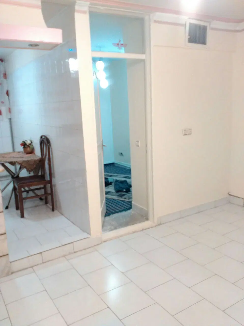 منیریه ۴۰ مترزیرهمکف تک واحدی