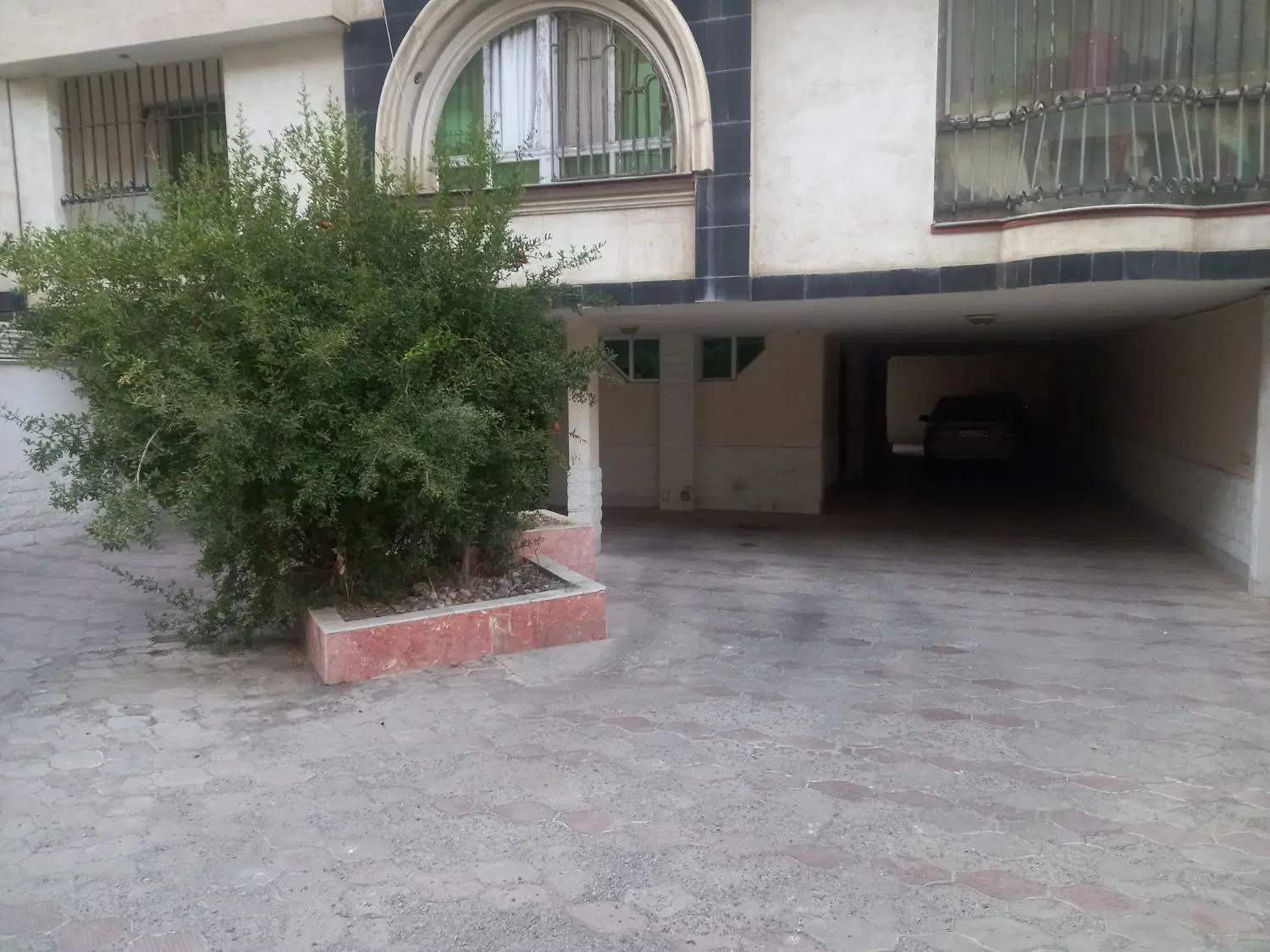 آپارتمان ۱۰۴ متری شریعتی ۵۸