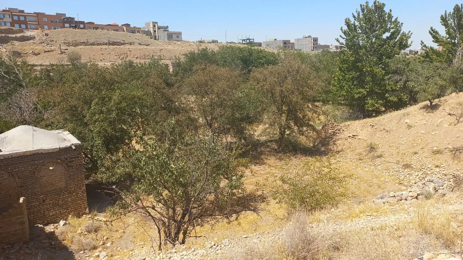 زمین باغی باغ بهادران