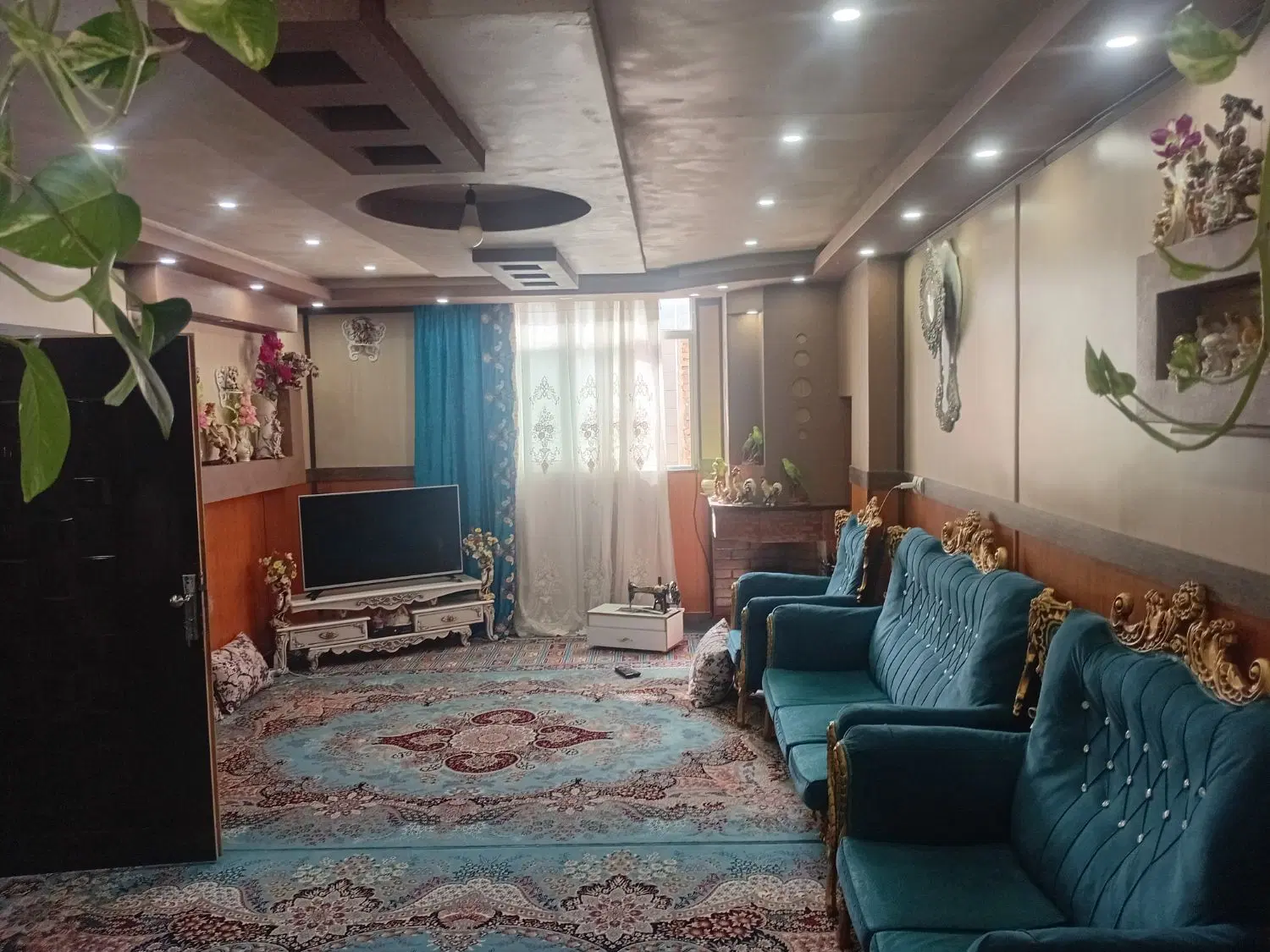 خانه اصفهان گلستان شرقی ۸۵متری طبقه دوم