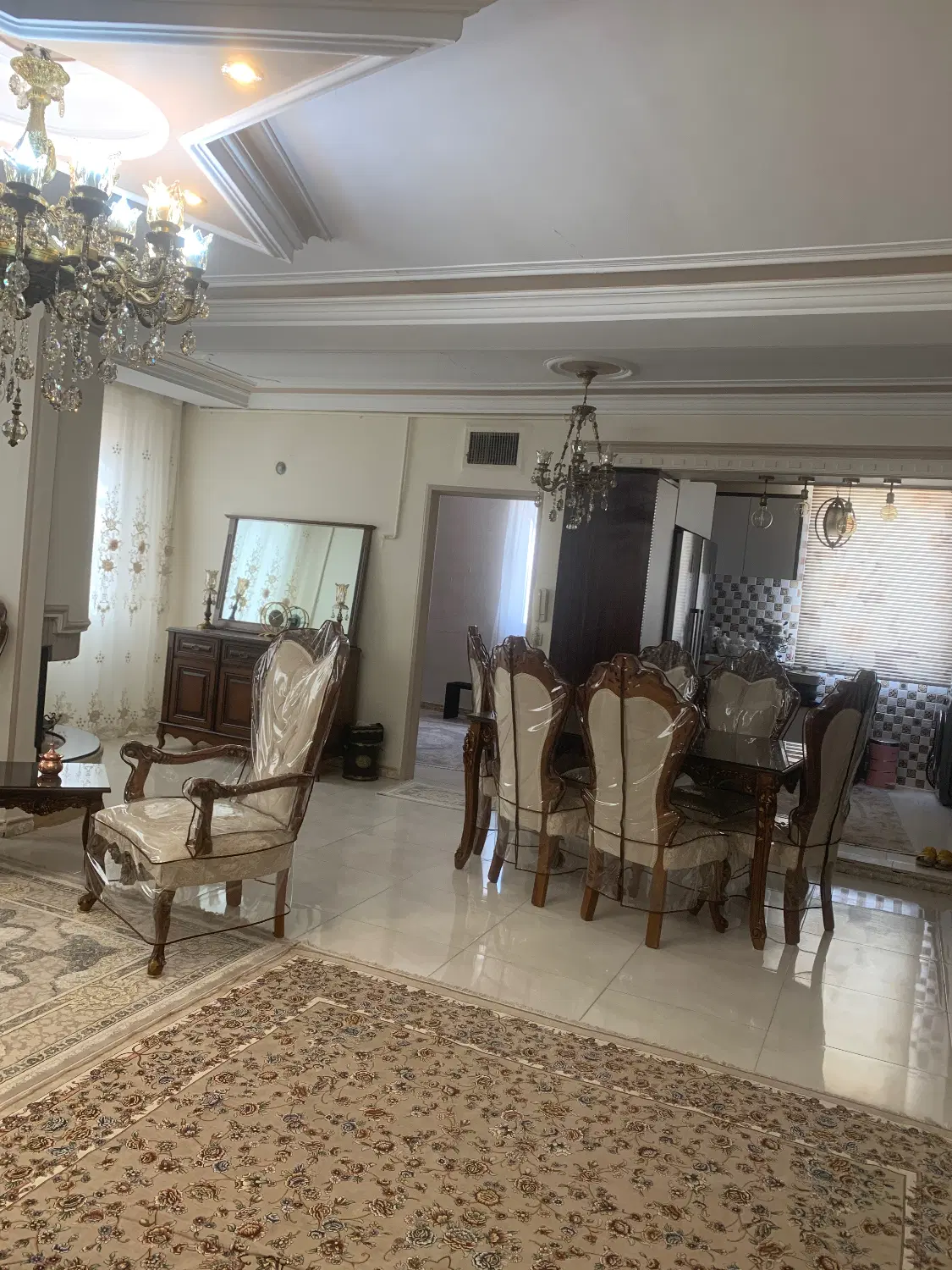 اپارتمان ۱۲۰ متری برزگر