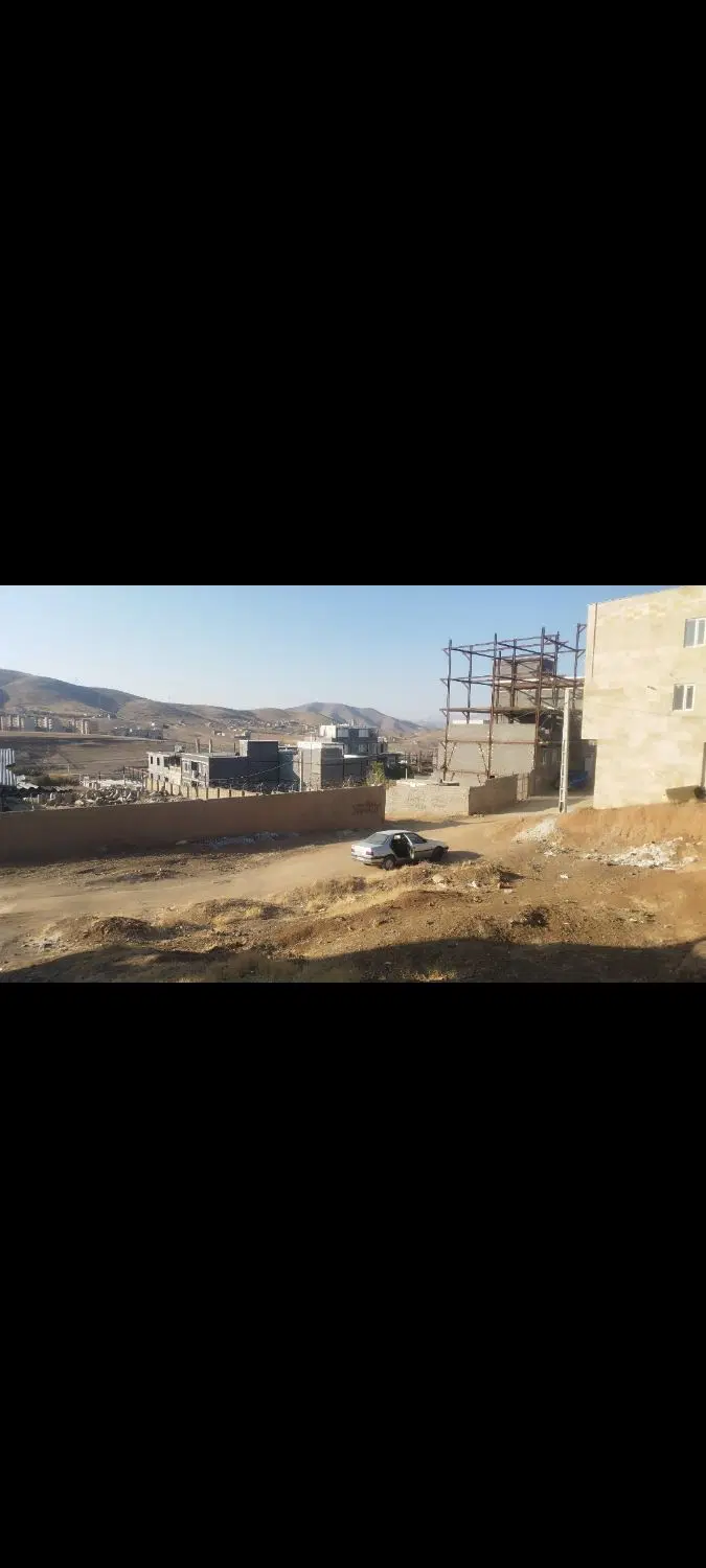 زمین فیض آباد