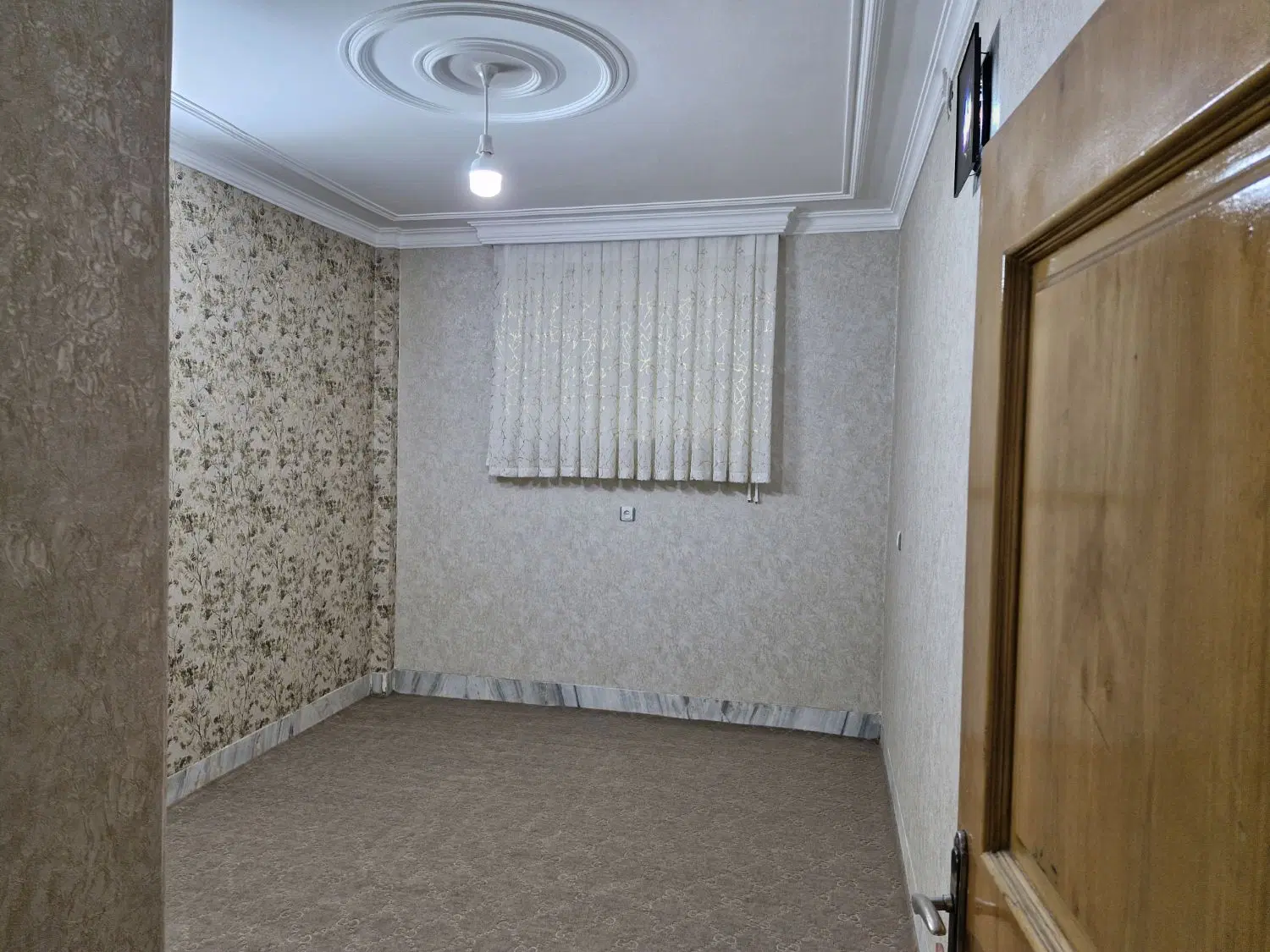 رهن و اجاره ویلایی دو خوابه بین پنج آذر و ابونعیم