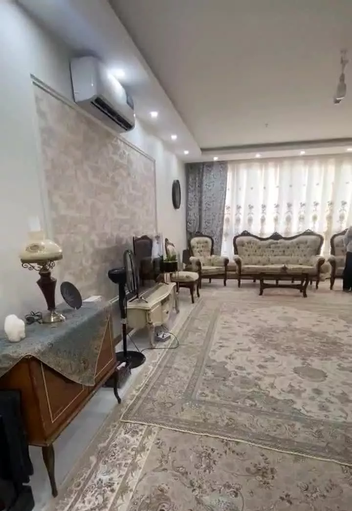 ۱۱۰ متری _طبقه اول_حاشیه نقویه