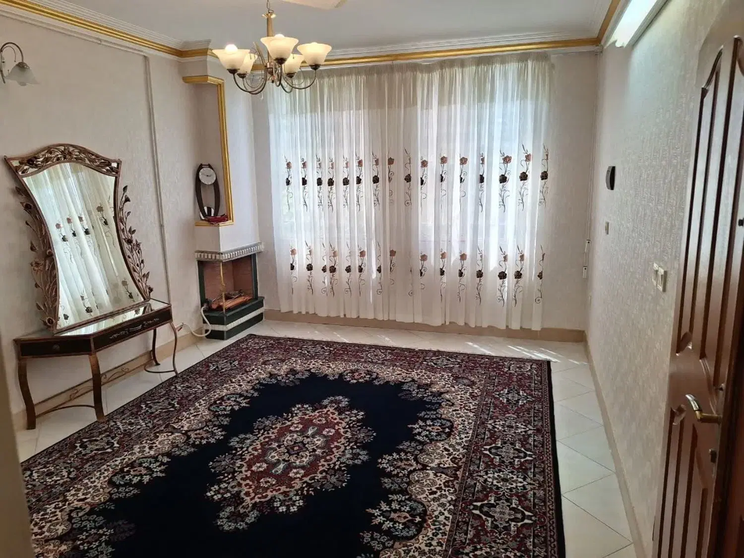 آپارتمان 50 متری بهترین لوکیشن معلم