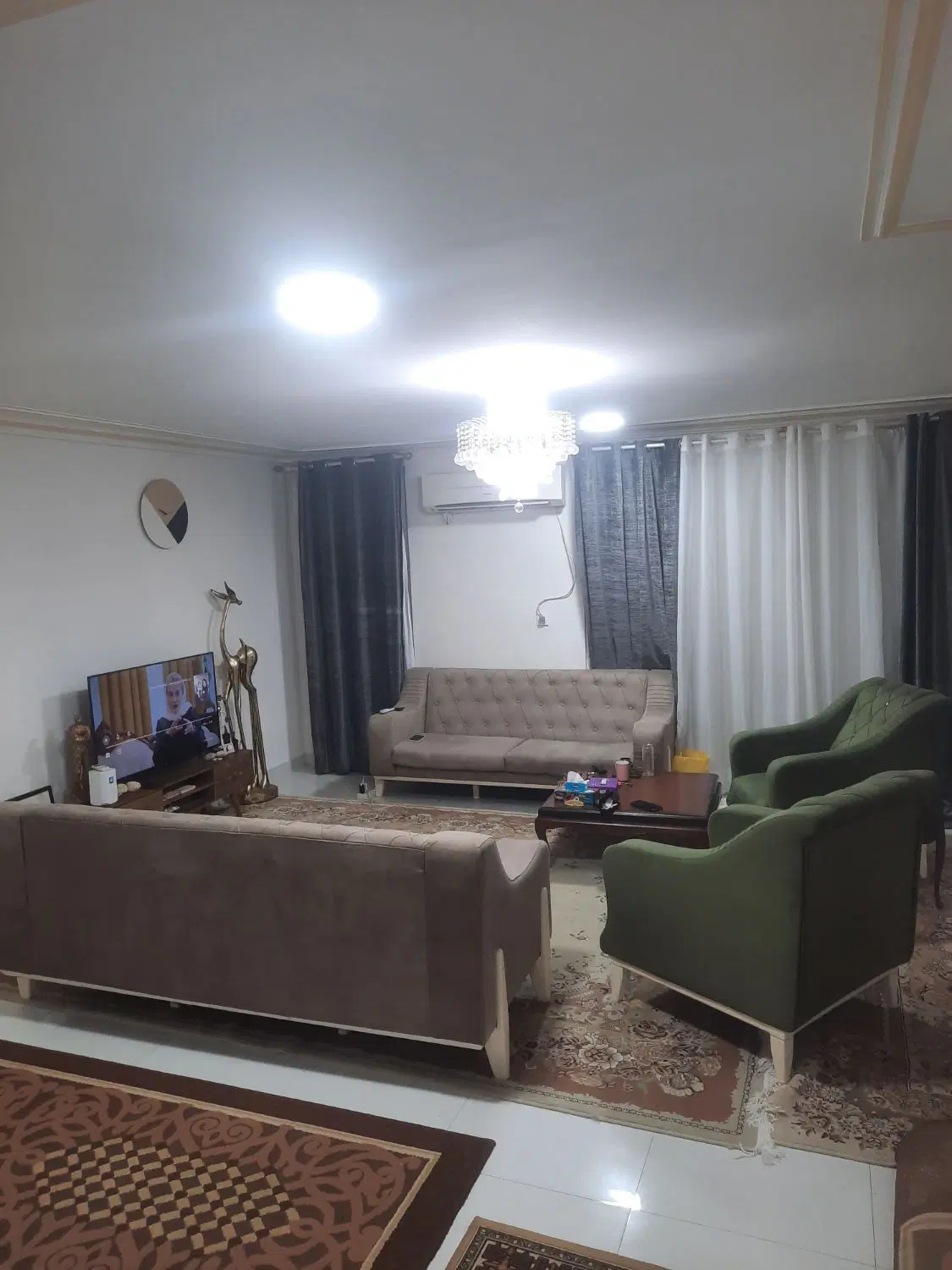 آپارتمان ۲خوابه چهار راه خانه نان زیباشهر ۱۱۴متری