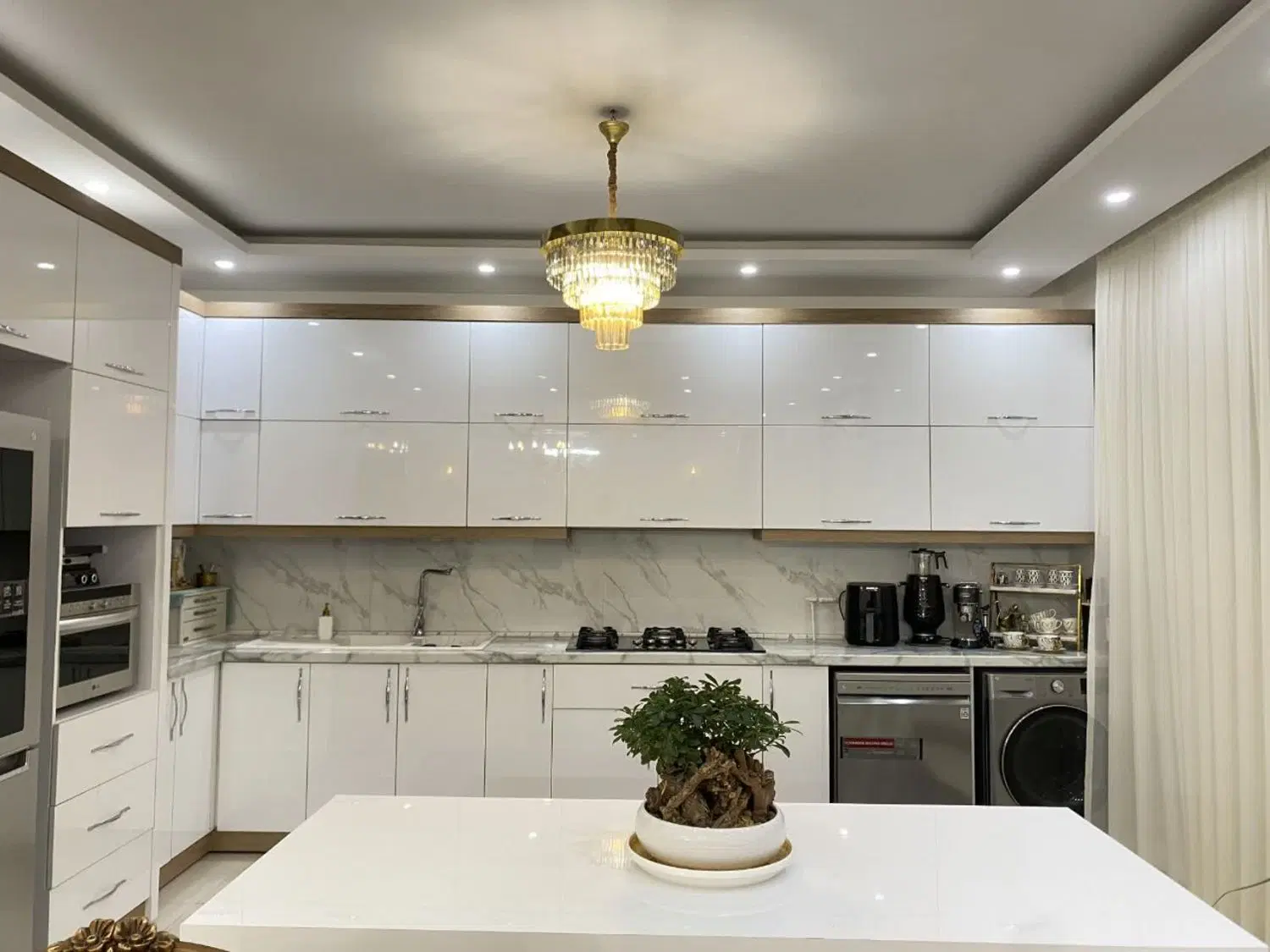 رهن کامل آپارتمان 170متری مطهری شمالی