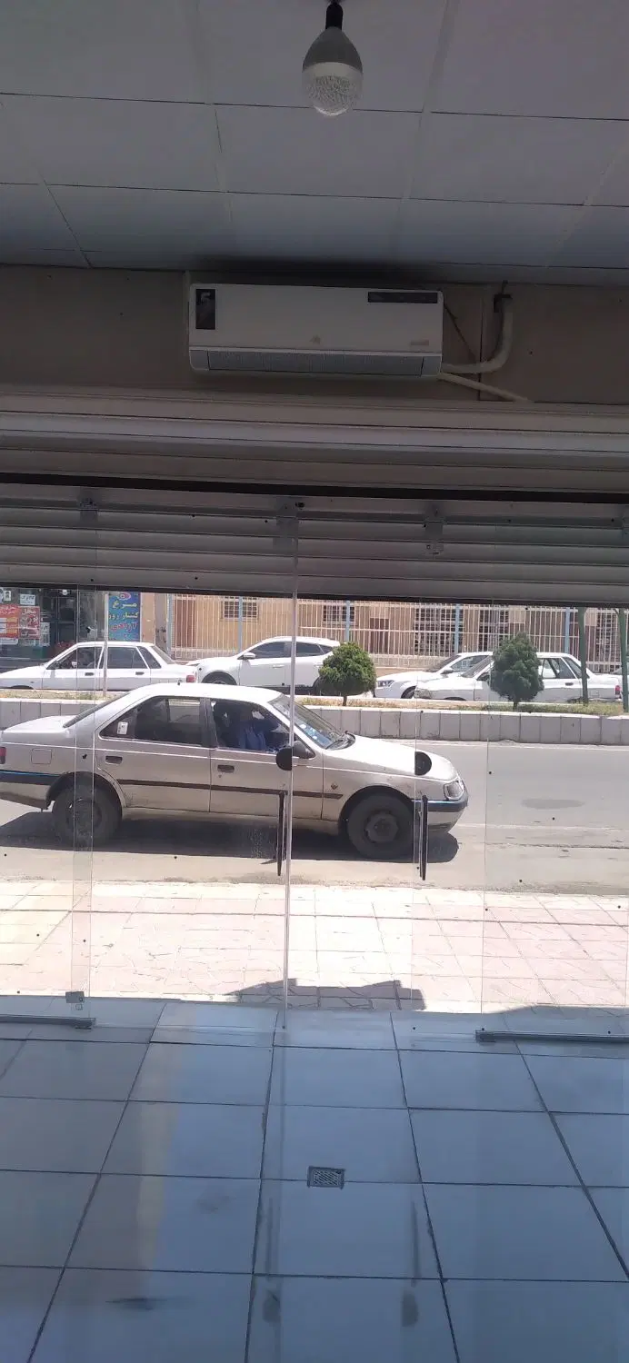 مغازه اجاره خیابان آزادی روبه روی بیمارستان تامین