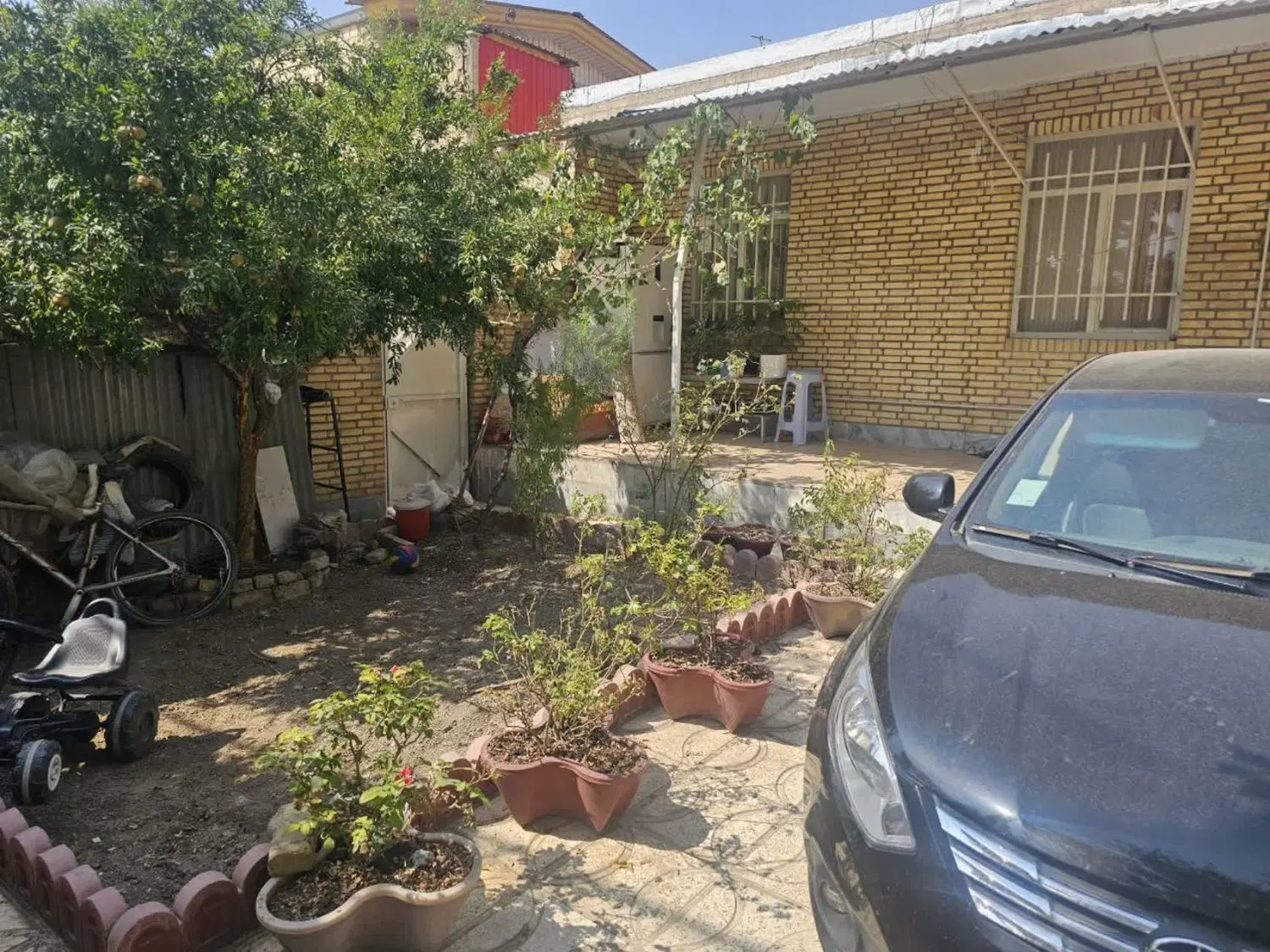 ویلا ۱۴۳متری دو نبش