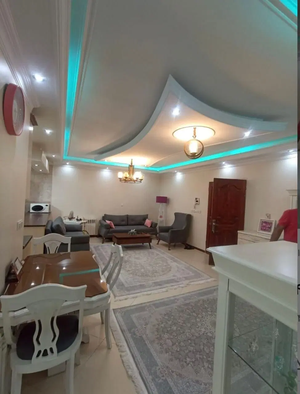 فروش آپارتمان 84 متری نارمک مهرانپور