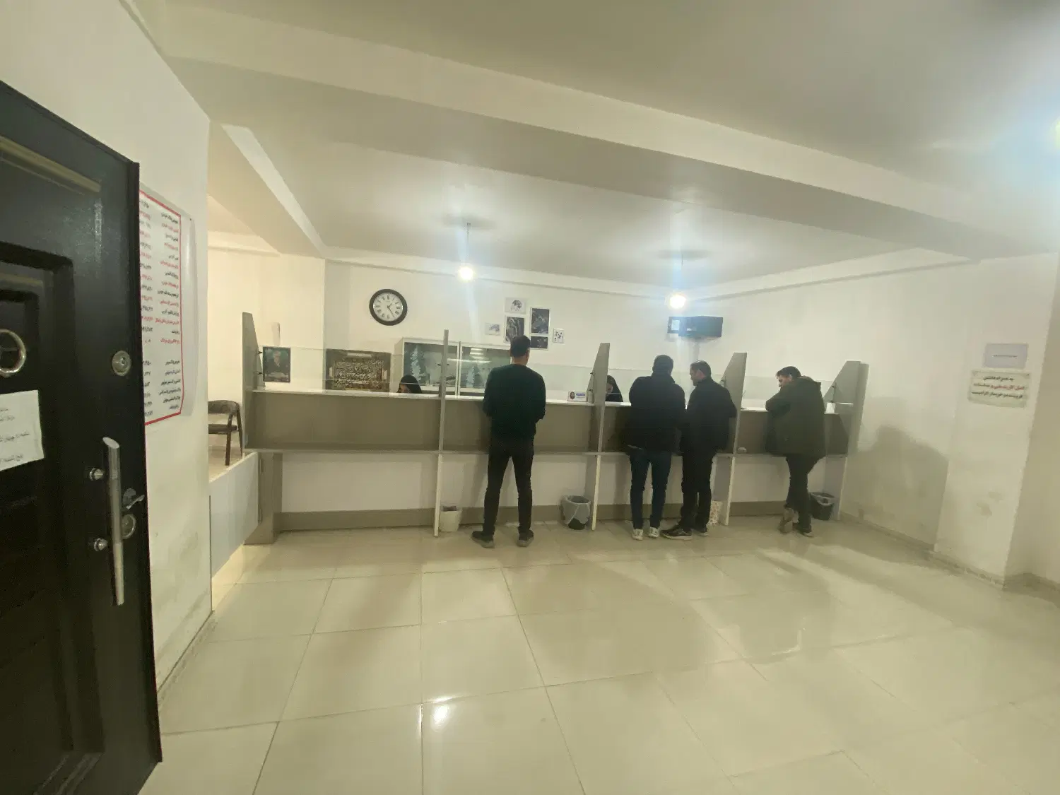 سالن مناسب دفاتر، آموزشگاه، باشگاه