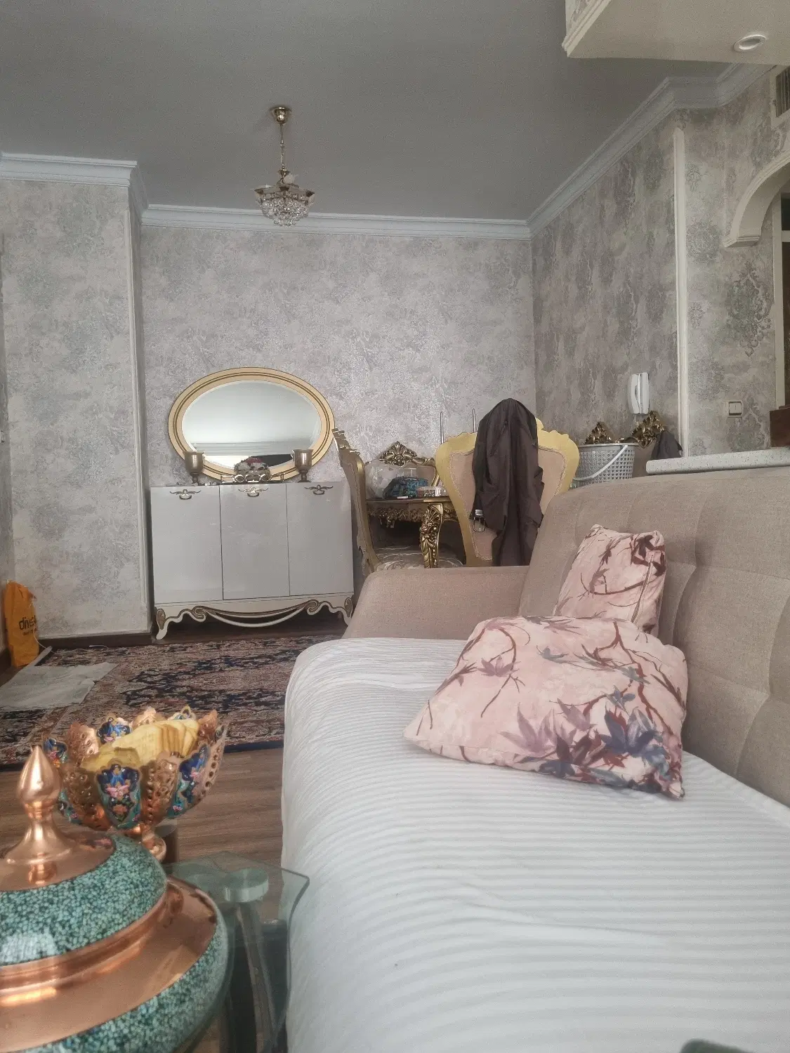 رهن آپارتمان ۹۰ متری ۲ خوابه میدان پونک گلزار یکم