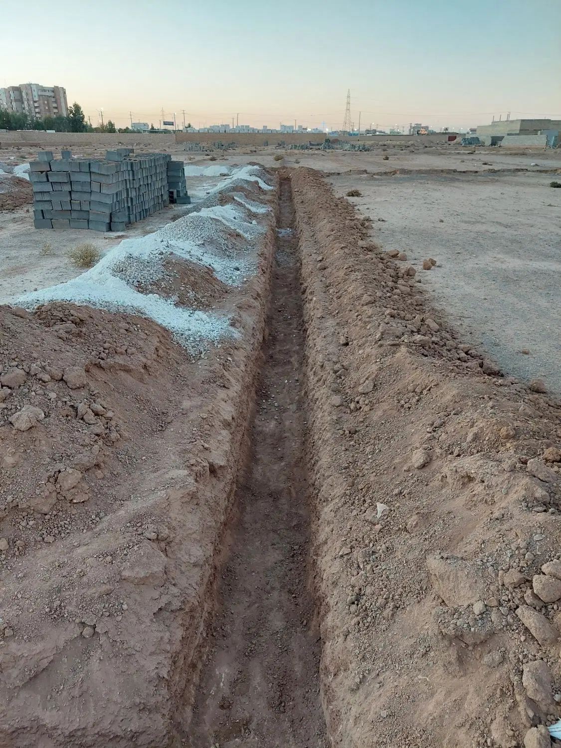 زمین روبروی صدا وسیما