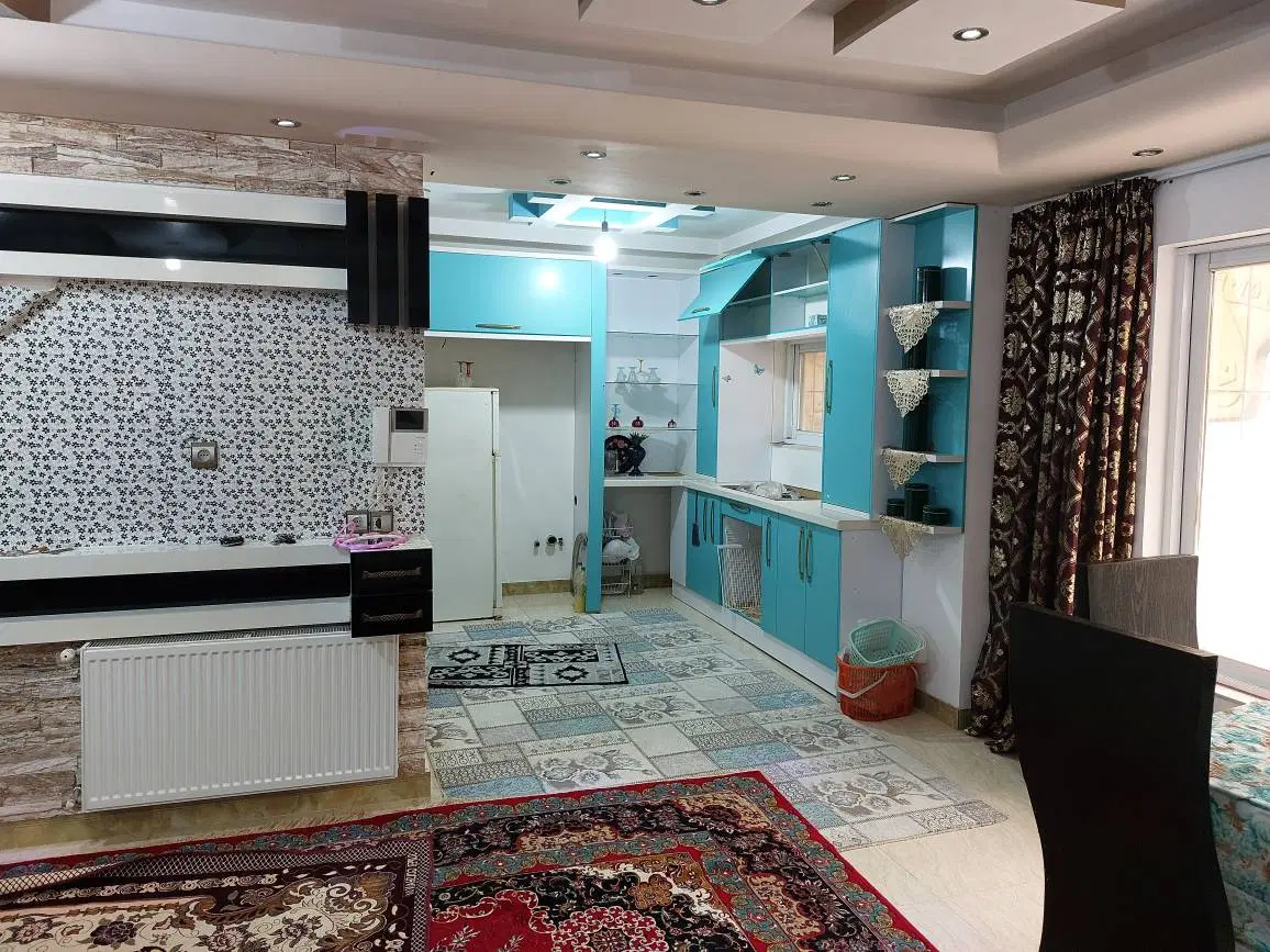 ۱۱۵متری تک واحدی طبقه اول درحدنوساز ( تخلیه )