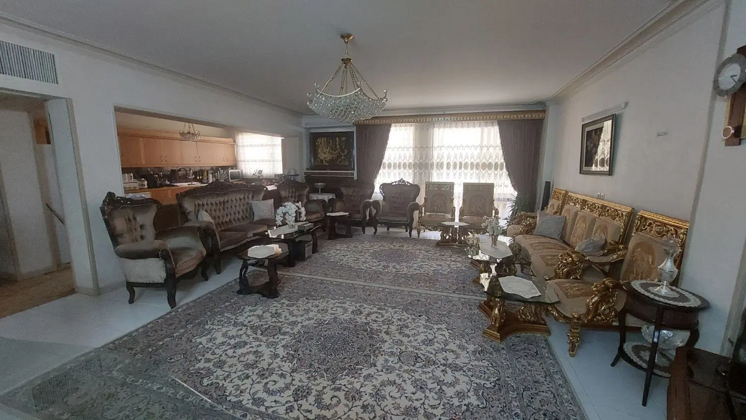 فروش یک واحد اپارتمان با لوکیشن عالی ۱۴۵متر