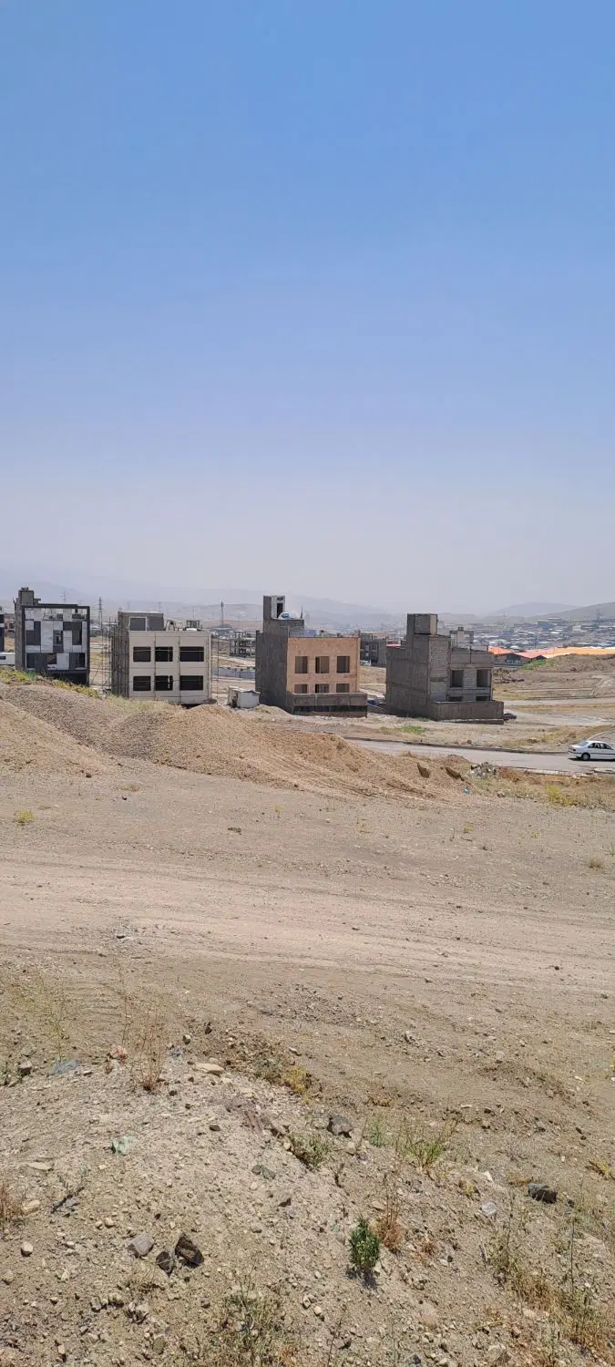 زمین پردیس خاتم