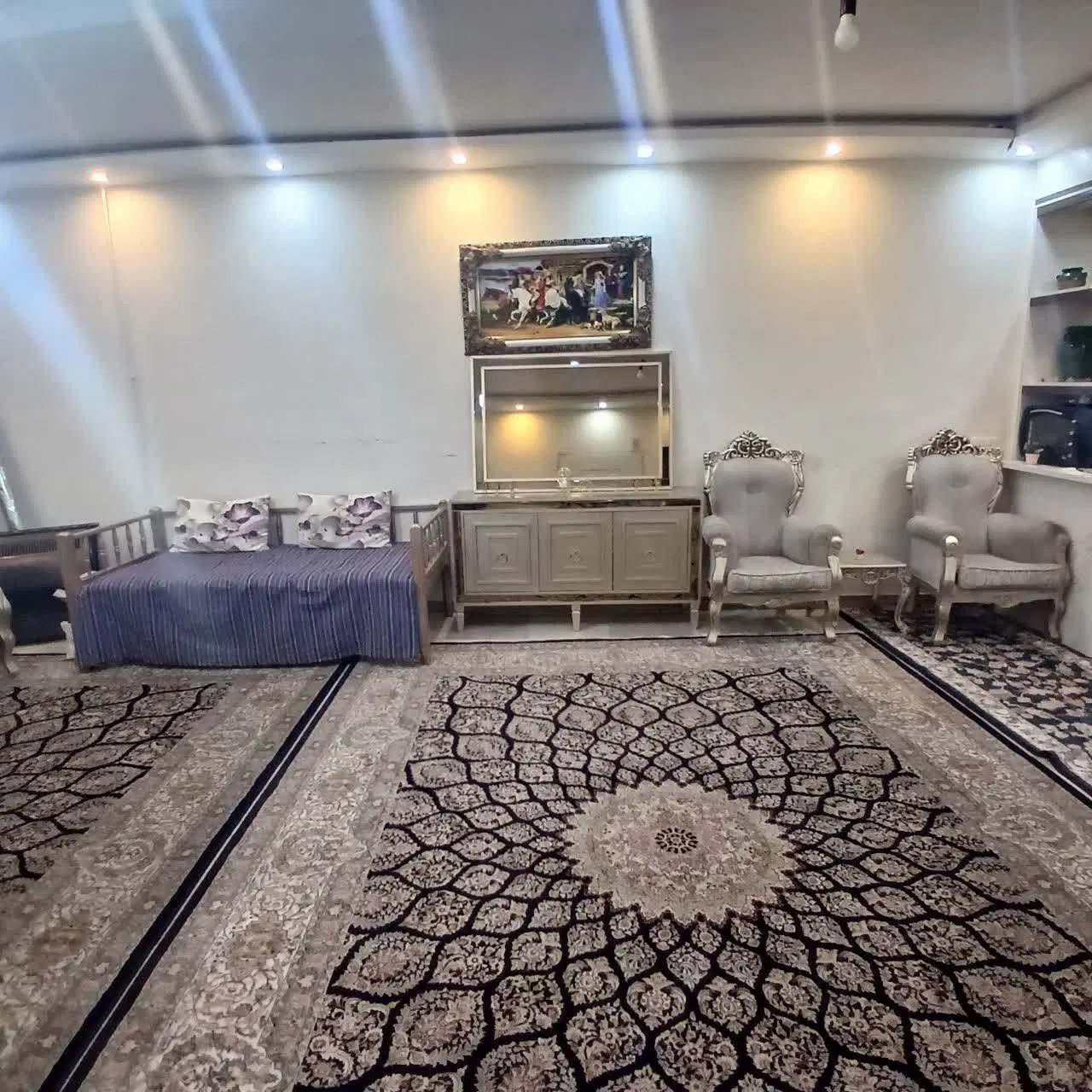 منزل  دربستی دوطبقه ۱۸۰ متر