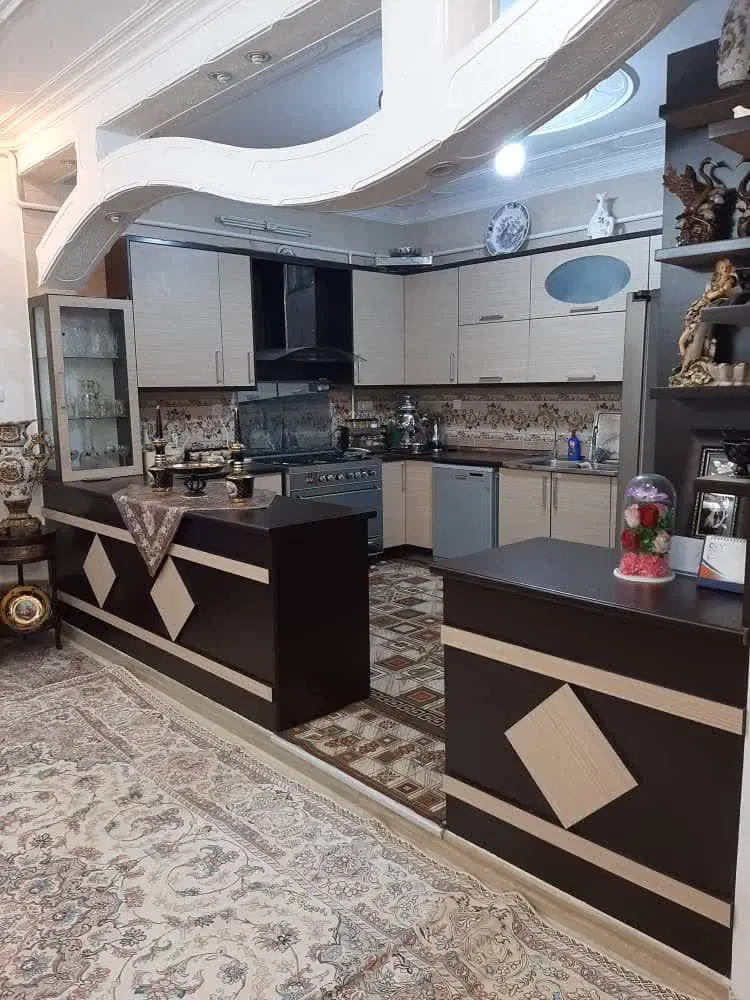مسکونی دوطبقه  و نیم اکرم آباد