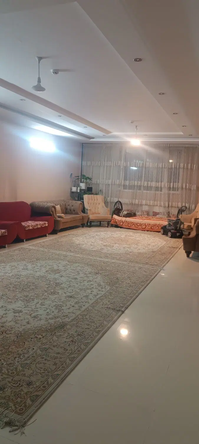 آپارتمان ۱۵۵ متری طبقه سوم سه خواب با آسانسور