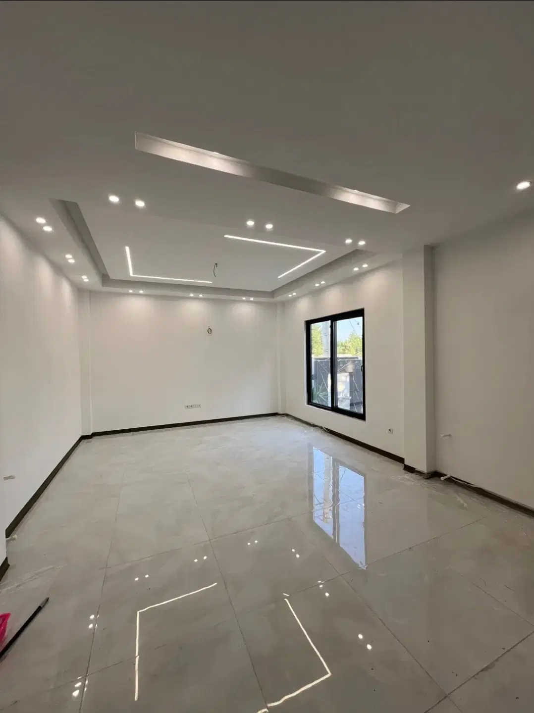اجاره ویلای نوساز  ۳۰۰ متری