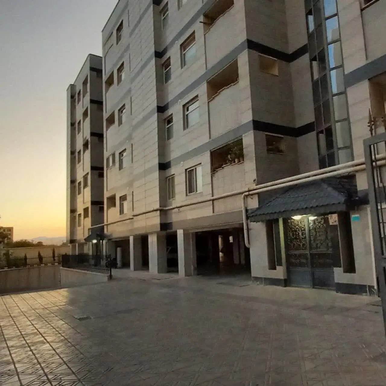 اجاره واحد 103 متری