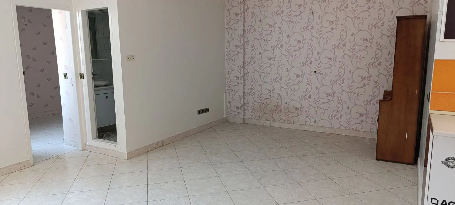 زرکش وحیدیه ۴۸ متر طبقه ۴ بدون آسانسور