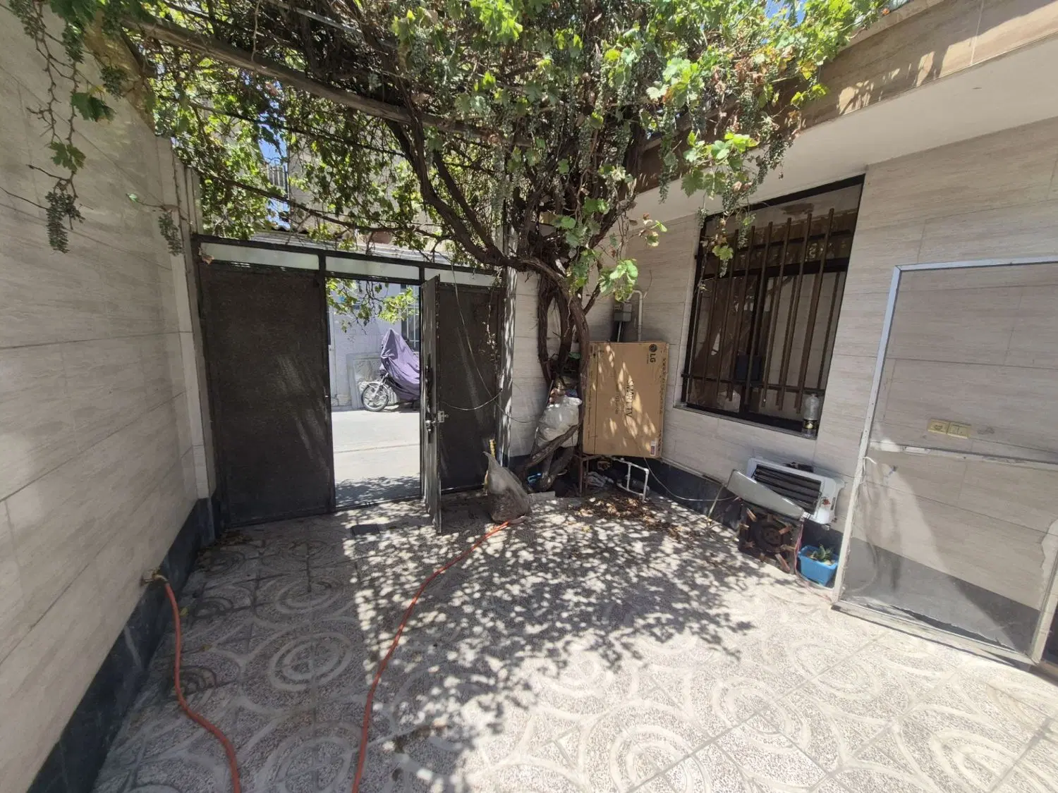 فروش ۱۲۵ متر ویلایی خادم آباد
