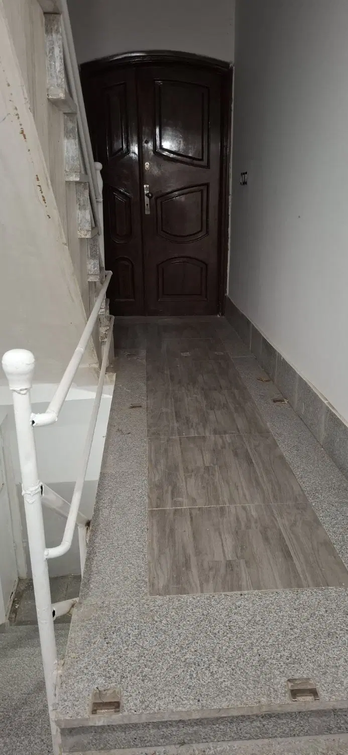 اپارتمان طبقه اول