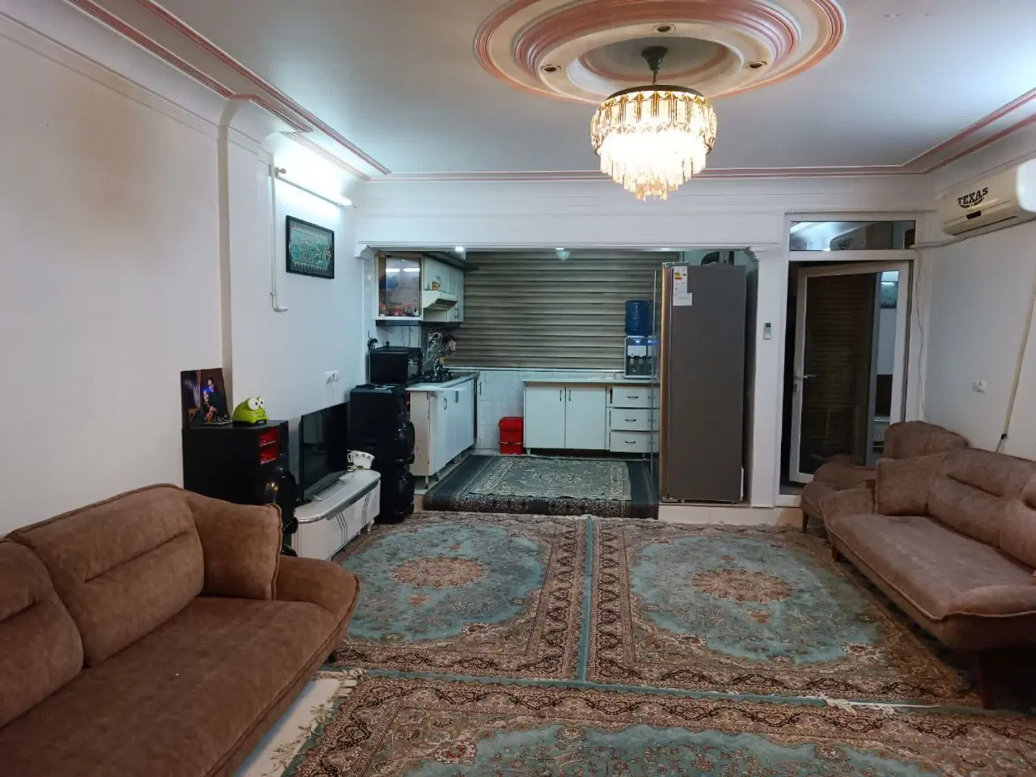 آپارتمان بحر خیابان زاد