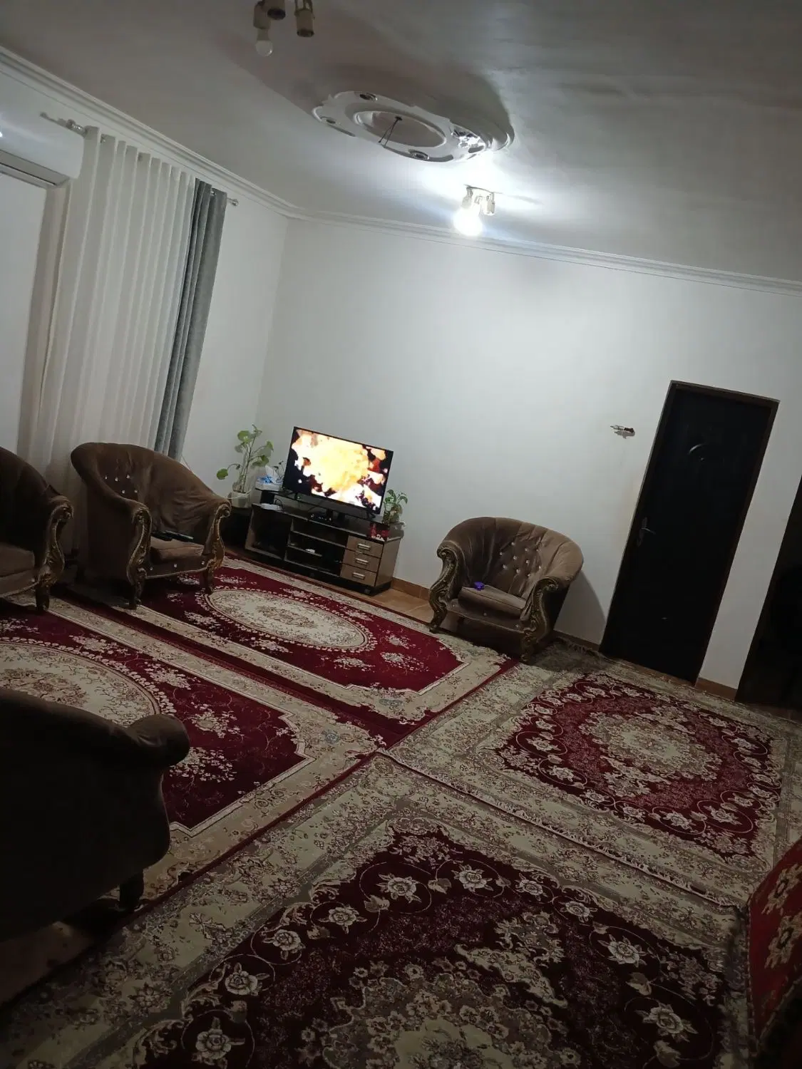 خانه ویلایی. نسق.شخصی ساخت.