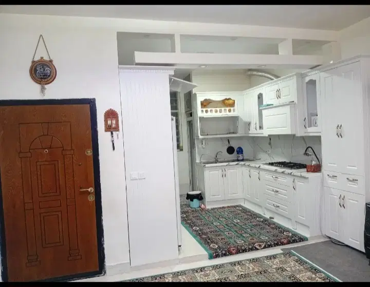 پاپی خالدار بهاران
