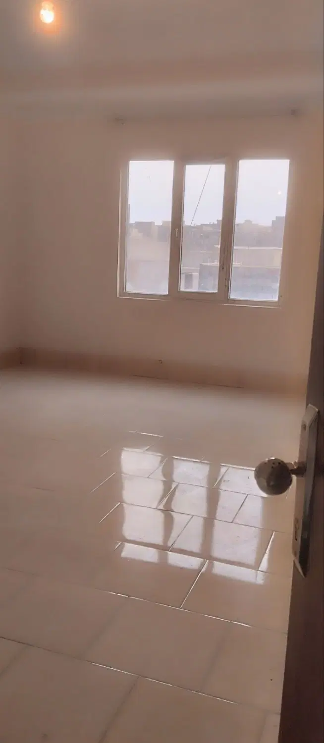 آپارتمان رهن واحد 85متری 2 خواب فول امکانات خ سپاه