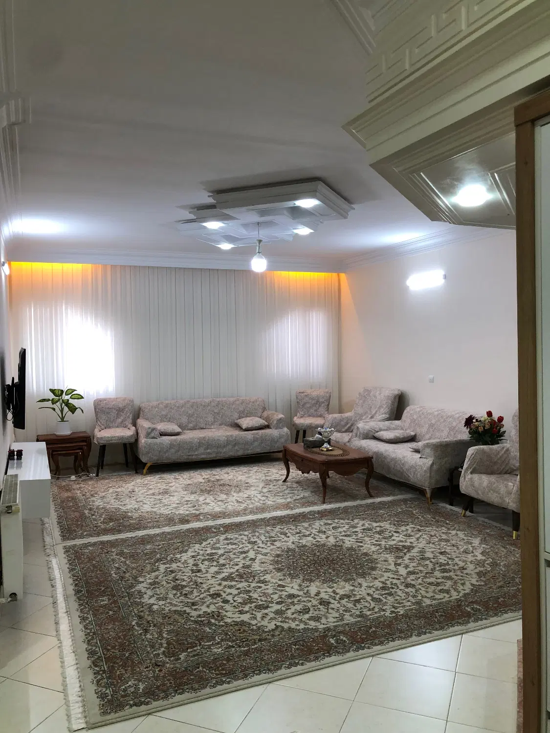 کوثر 89 متری فروش فوری