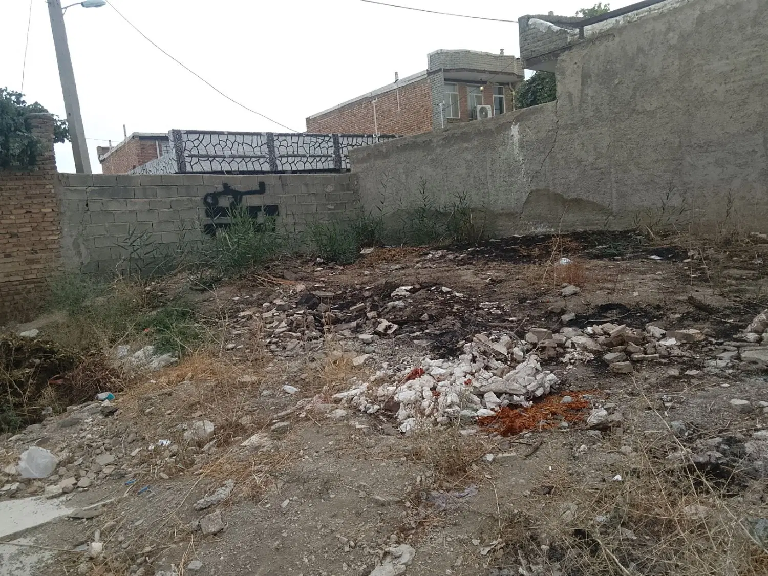 زمین به متراژ ۱۴۹متر