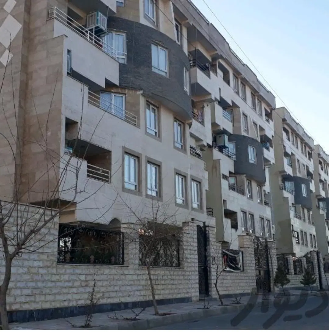 فروش واحد ۸۱ متری کوی زنبق