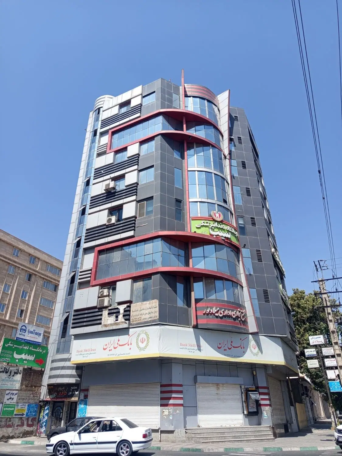 فروش تعدادی واحد اداری تجاری