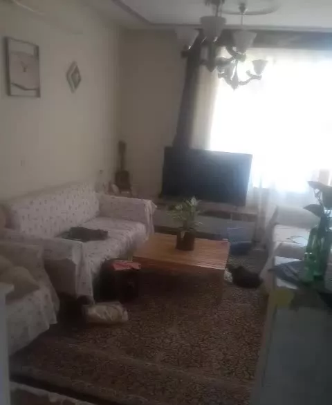 منزل فروشی شهرک ولایت طبقه سوم ۲ خوابه انباری جدا