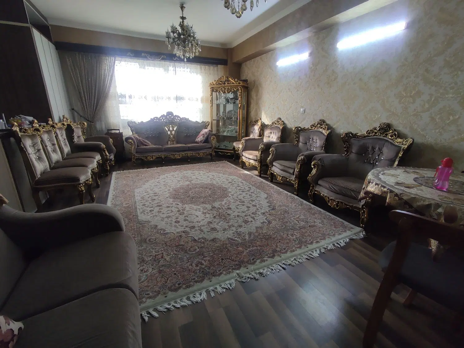آپارتمان کریستال