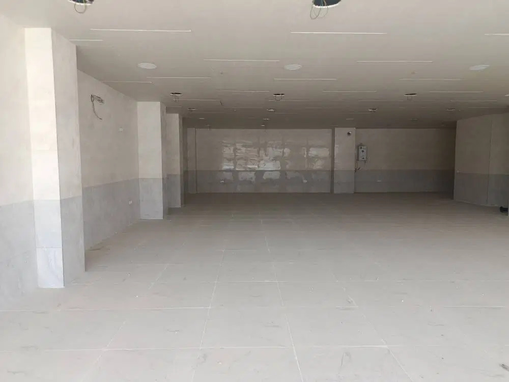 مغازه ۲۵۰ متر بر آفرینش