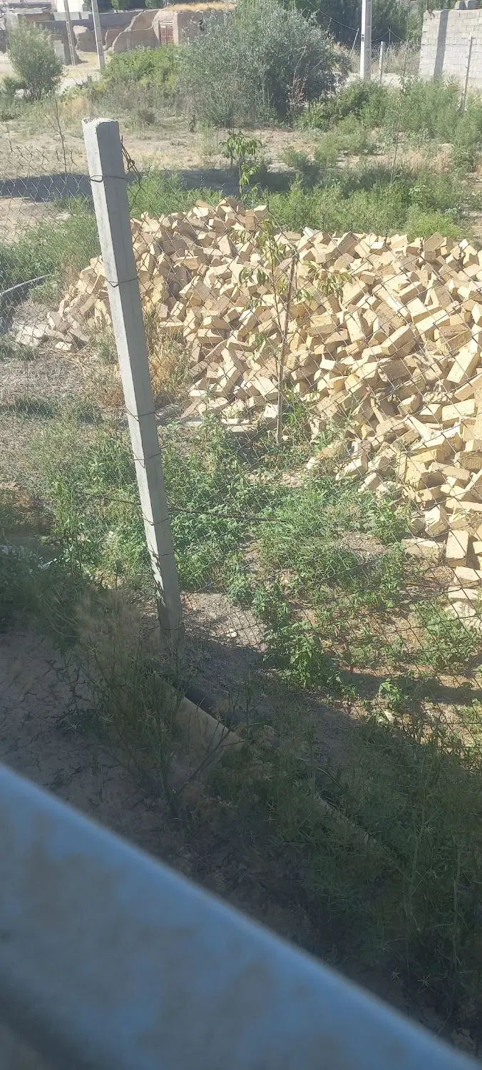 زمین فروشی