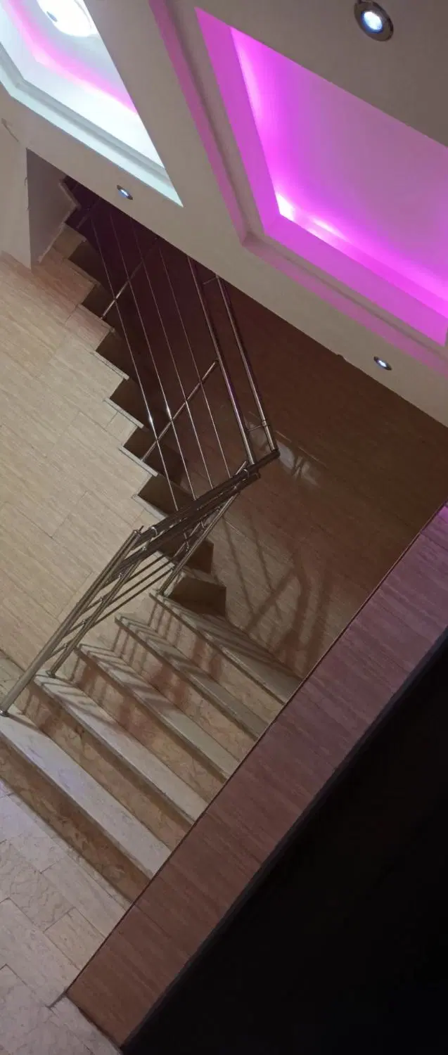 ۶۸ متری مهستان