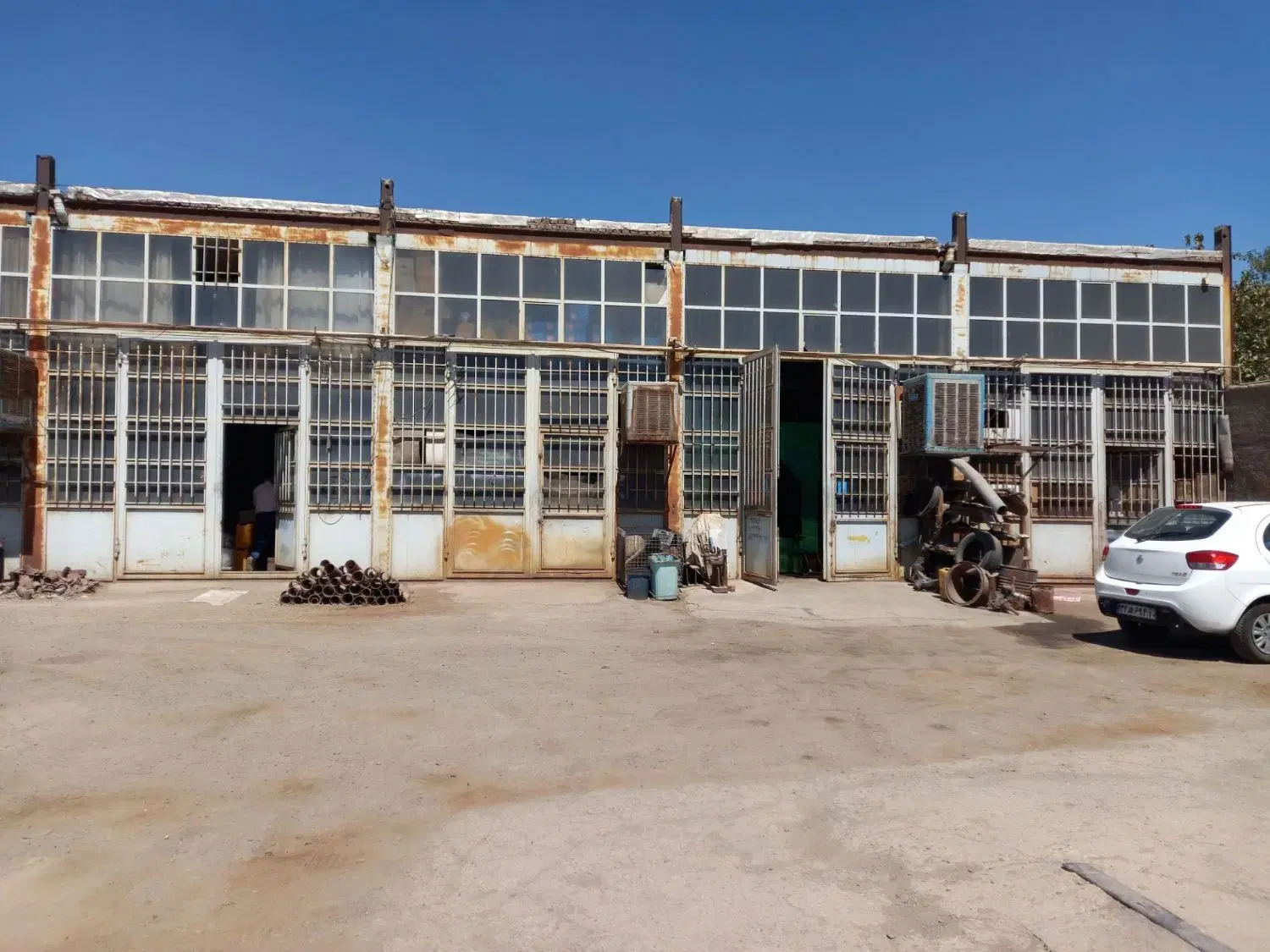 ملک ۲۳۰۰متری کنار شهرک صنعتی چهاردانگه