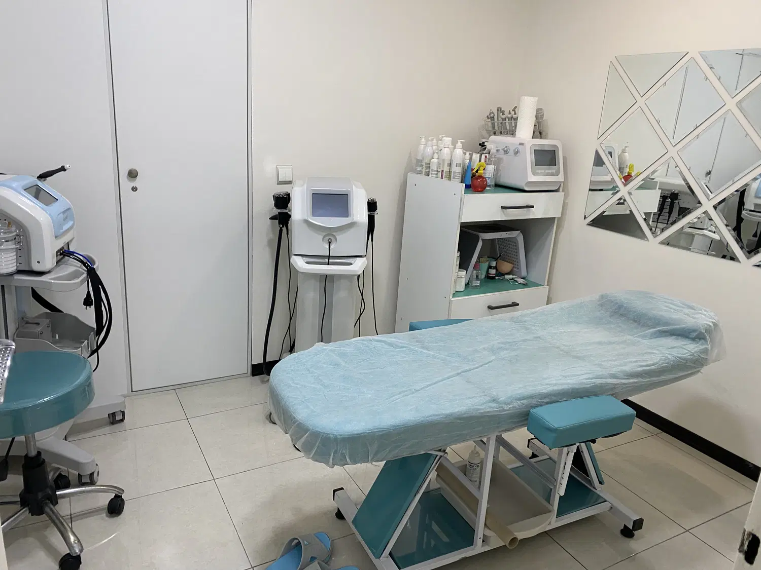 اجاره یک اتاق از مطب زیبایی تمام لاین ها