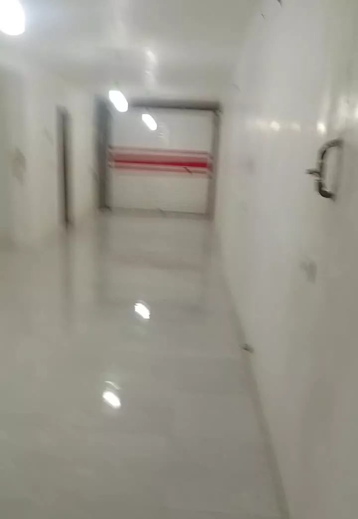 یک پارکینگ.بمساحت ۱۰۰ ویک طبقه بمساحت ۹۰متر