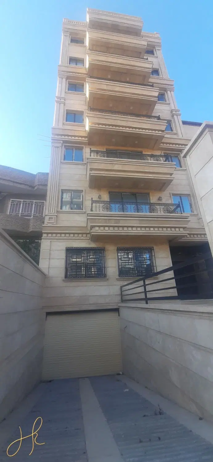 آپارتمان شیخ تپه ۱۳۳۰۰