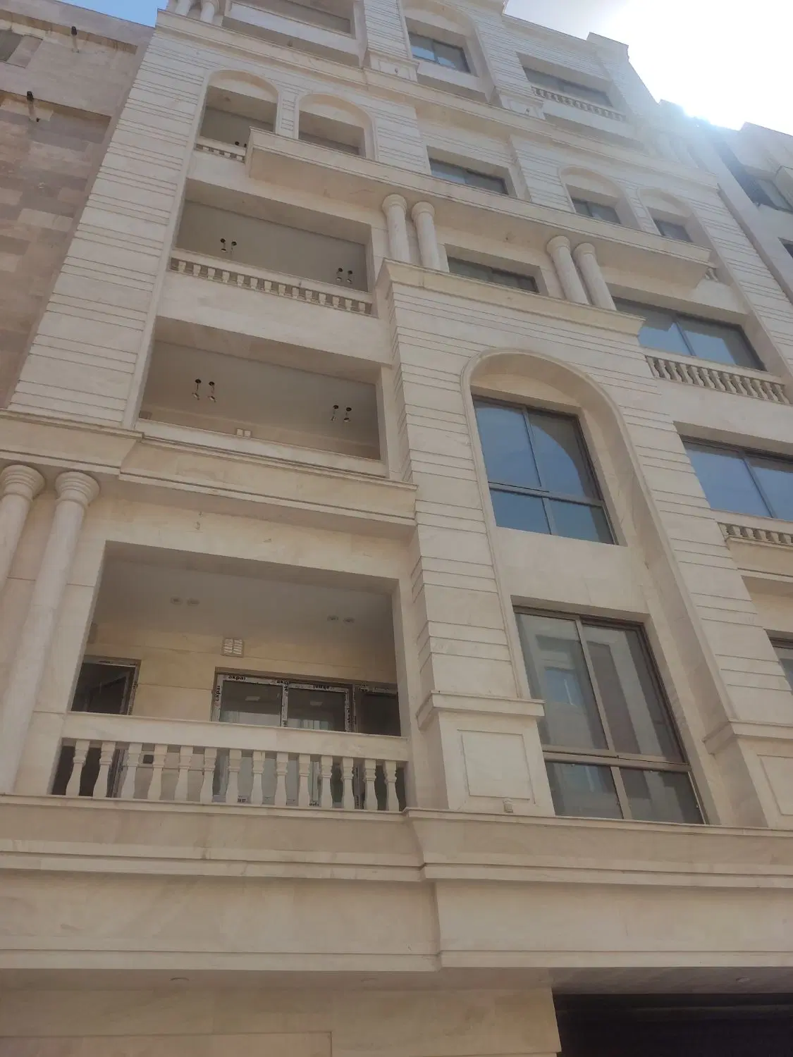 180متر لوکس در آموزگار _ شاهکار معماری نوین